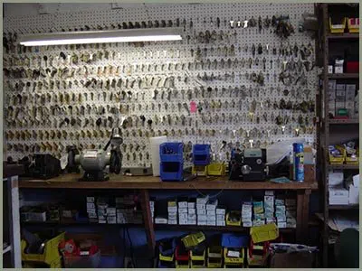 Locksmith Solution Services Windsor Mill, MD 410-941-7025 - 68-44-3